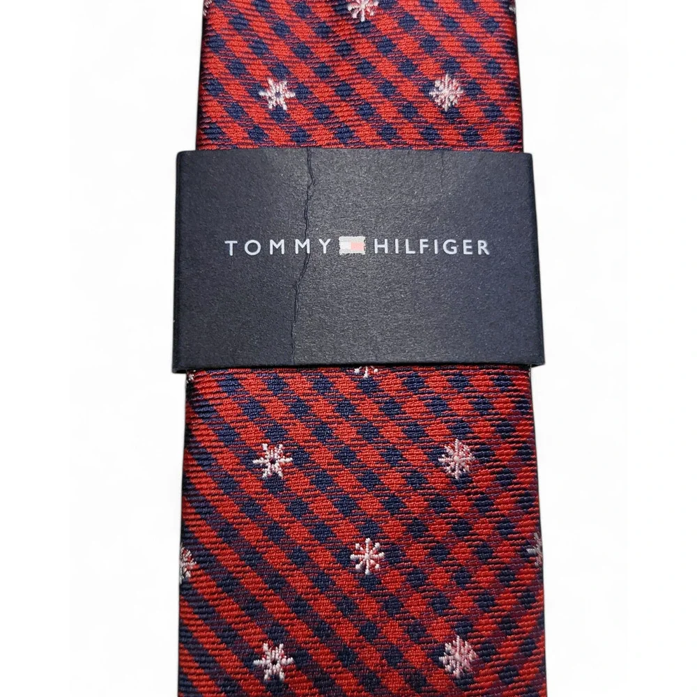 NWT TOMMY‎ HILFIGER Let it Snow Embroidered Christmas Holiday Red Check Boys Tie